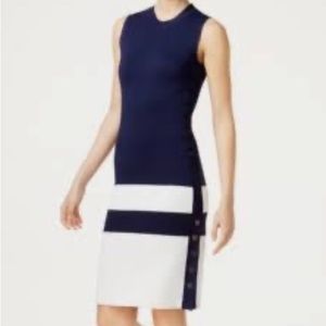Tommy Hilfiger Navy Blue White colorblock
Sleeveless side buttons dress. Size S